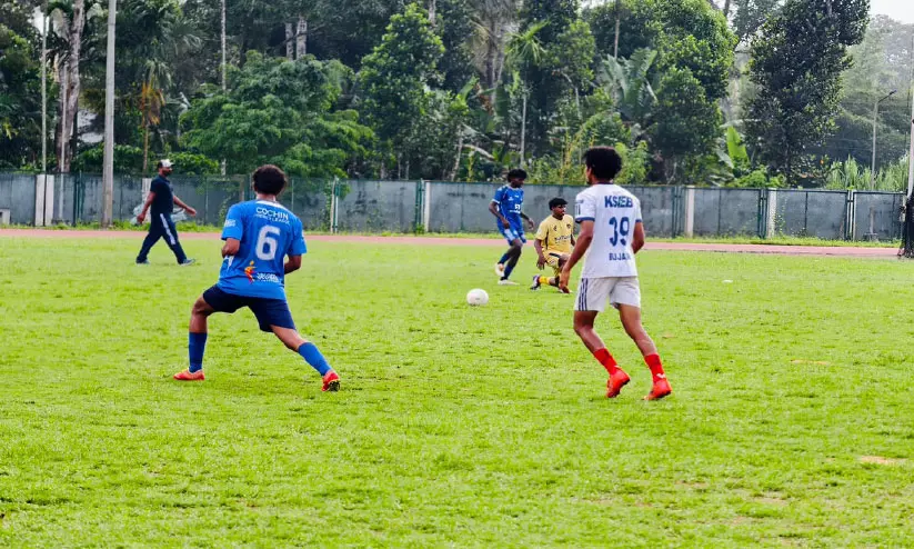 വയനാട് ഫുട്ബാൾ ആവേശത്തിലേക്ക്; സംസ്ഥാന സീനിയർ ഫുട്ബാൾ ചാമ്പ്യൻഷിപ് ഇന്നുമുതൽ വയനാട് ഫുട്ബാൾ ആവേശത്തിലേക്ക്; സംസ്ഥാന സീനിയർ ഫുട്ബാൾ ചാമ്പ്യൻഷിപ് ഇന്നുമുതൽ