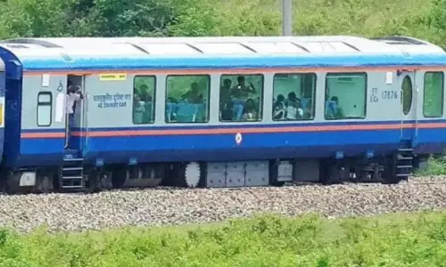 ട്രെയിനിലിരുന്ന് കാടും അരുവികളും ആസ്വദിക്കാം; കൊല്ലം-ചെങ്കോട്ട പാതയിൽ വിസ്റ്റാഡോം വിപ്ലവം, ആദ്യ സർവിസ് ഇന്ന്