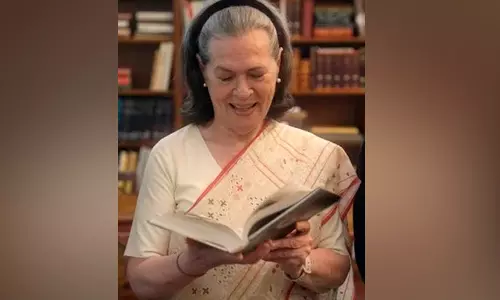 ഇൻസ്റ്റഗ്രാമിൽ പുതിയ ചുവടുവെപ്പുമായി സോണിയ ഗാന്ധി; ആദ്യ പോസ്റ്റിൽ ആത്മകഥയുടെ വിശേഷം...