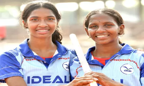 പോൾവാൾട്ടിൽ റെക്കോഡിട്ട് കൂട്ടുകാരികൾ പോൾവാൾട്ടിൽ റെക്കോഡിട്ട് കൂട്ടുകാരികൾ