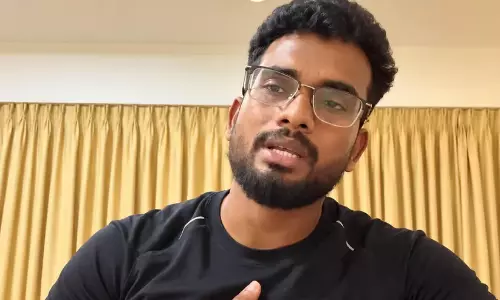എല്ലാവർക്കും ഫിനാൻഷ്യൽ ഇൻഫ്ലുവൻസർ ആകാൻ കഴിയുമോ? ഇൻഫ്ലുവൻസർ ഹരീഷിന്റെ മരണം മുന്നോട്ടുവെക്കുന്ന ചോദ്യങ്ങൾ എല്ലാവർക്കും ഫിനാൻഷ്യൽ ഇൻഫ്ലുവൻസർ ആകാൻ കഴിയുമോ? ഇൻഫ്ലുവൻസർ ഹരീഷിന്റെ മരണം മുന്നോട്ടുവെക്കുന്ന ചോദ്യങ്ങൾ