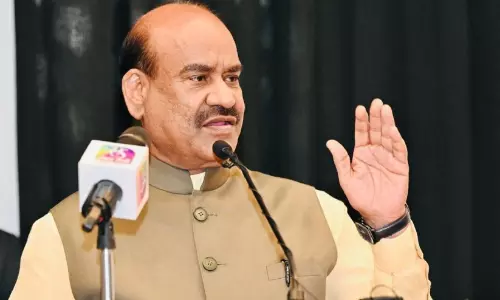 ഗ്യാനേഷ് കുമാറിനെതിരായ ഇംപീച്ച്മെന്റ് നോട്ടീസ് : ചട്ടപ്രകാരം തീരുമാനമെടുക്കുമെന്ന് ഓം ബിർള