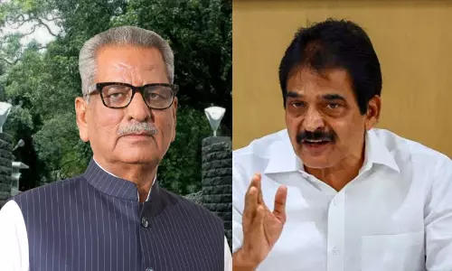 ‘മലയാളി എന്തു കഴിക്കണമെന്ന് ആരും കൽപിക്കേണ്ട; ഗവർണറുടെ വെജിറ്റേറിയൻ നിർദേശത്തിനെതിരെ കെ.സി. വേണുഗോപാൽ ‘മലയാളി എന്തു കഴിക്കണമെന്ന് ആരും കൽപിക്കേണ്ട; ഗവർണറുടെ വെജിറ്റേറിയൻ നിർദേശത്തിനെതിരെ കെ.സി. വേണുഗോപാൽ