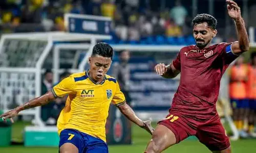 Kerala Blasters and Mumbai City FC players action during ISL match at Jawaharlal Nehru Stadium Kochi