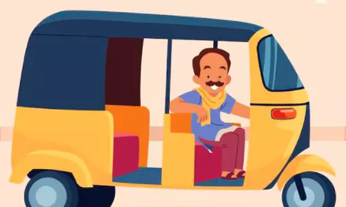 അനധികൃത ഓട്ടോകൾക്ക് ബ്രേക്കിടാൻ പൊലീസ്