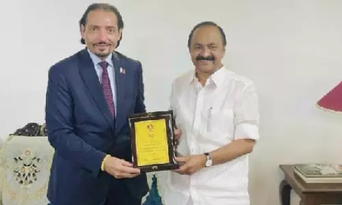 ഖത്തർ അംബാസഡർ മുഖ്യമന്ത്രി വി.ഡി. സതീശനുമായി കൂടിക്കാഴ്ച നടത്തി