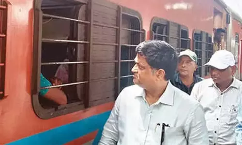 റെയിൽവേ സ്റ്റേഷനുകളിൽ ഡി.ആർ.എം പരിശോധന