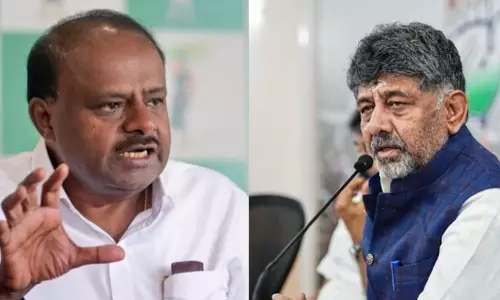 എച്ച്.ഡി ദേവഗൗഡയുടെ കുടുംബത്തെ ഇല്ലാതാക്കാൻ 600 കോടിയുടെ ക്വട്ടേഷൻ നൽകിയത് ഡി.കെ ശിവകുമാറെന്ന് കുമാരസ്വാമി; സർക്കാറിന് അഞ്ച് ദിവസത്തെ അന്ത്യശാസന