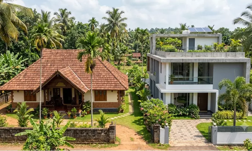 ചരിഞ്ഞ മേൽക്കൂരയോ ഫ്ലാറ്റ് റൂഫോ? വീടിന് അനുയോജ്യമായത് തിരഞ്ഞെടുക്കാം? ചരിഞ്ഞ മേൽക്കൂരയോ ഫ്ലാറ്റ് റൂഫോ? വീടിന് അനുയോജ്യമായത് തിരഞ്ഞെടുക്കാം?