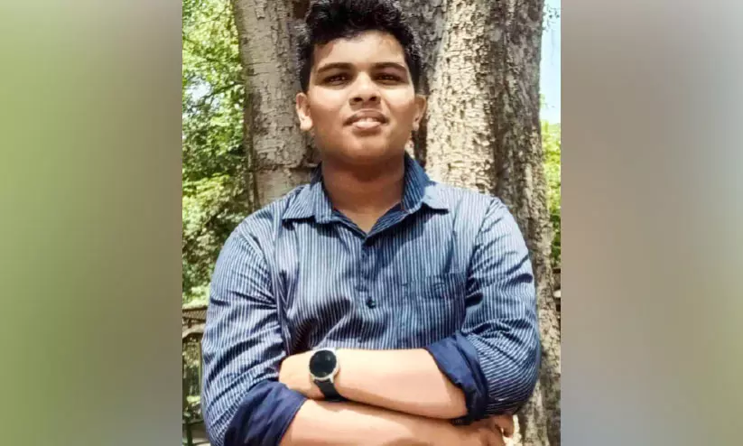 ദുരന്തമുഖത്ത് ജീവന്റെ കാവലാളാകാൻ എവിന്റെ റെസ്ക്യു റോവർ ദുരന്തമുഖത്ത് ജീവന്റെ കാവലാളാകാൻ എവിന്റെ റെസ്ക്യു റോവർ