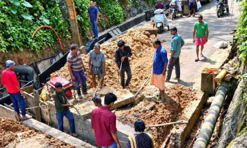 കുടപ്പനമൂട്-കൂട്ടപ്പൂറോഡ് യാഥാർഥ്യമാകുന്നു കുടപ്പനമൂട്-കൂട്ടപ്പൂറോഡ് യാഥാർഥ്യമാകുന്നു