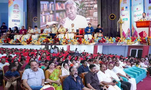 ഗുരുദേവ സന്ദേശം ലോകമെമ്പാടും എത്തിക്കണം: ചാണ്ടി ഉമ്മൻ