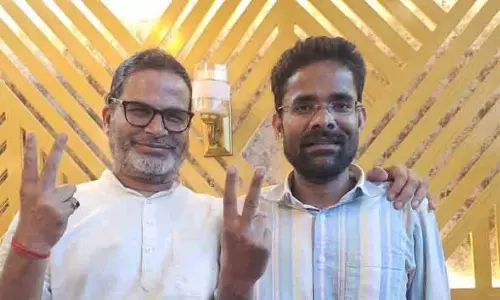 ട്രെയിനിൽ നിന്ന് ദുരൂഹ സാഹചര്യത്തിൽ കാണാതായ ജൻ സുരാജ് പാർട്ടി നേതാവ് റെയിൽവേ ട്രാക്കിൽ മരിച്ച നിലയിൽ