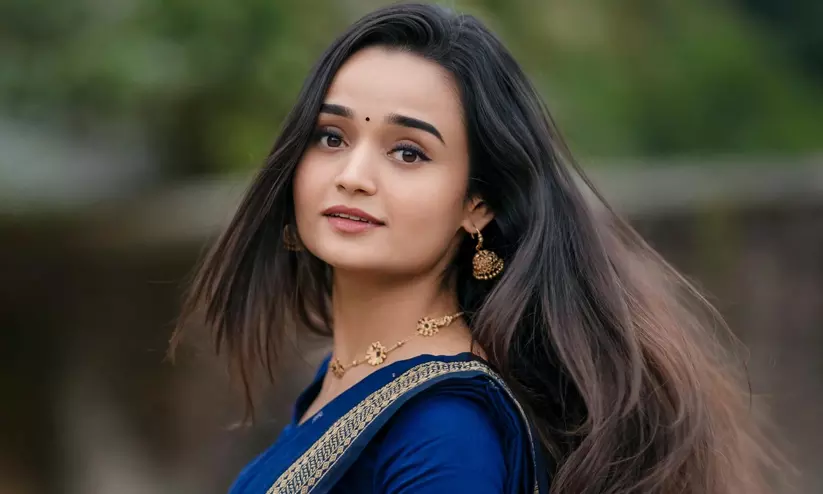 meenkshi anoop meenkshi anoop