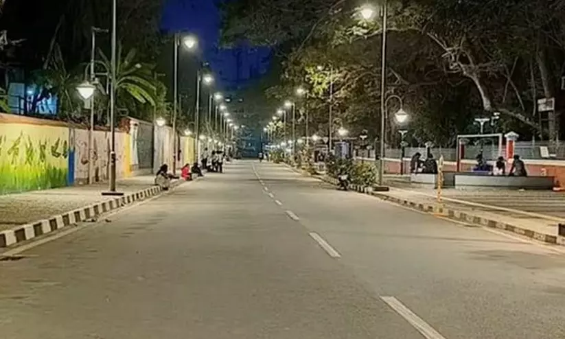 മാനവീയം വീഥി മേയർ വി.വി രാജേഷിന്റെ താല്പര്യം നടപ്പാക്കാനുള്ള ഇടമല്ല; സംസ്ഥാന സർക്കാർ ഏറ്റെടുക്കണം -വെൽഫെയർ പാർട്ടി മാനവീയം വീഥി മേയർ വി.വി രാജേഷിന്റെ താല്പര്യം നടപ്പാക്കാനുള്ള ഇടമല്ല; സംസ്ഥാന സർക്കാർ ഏറ്റെടുക്കണം -വെൽഫെയർ പാർട്ടി