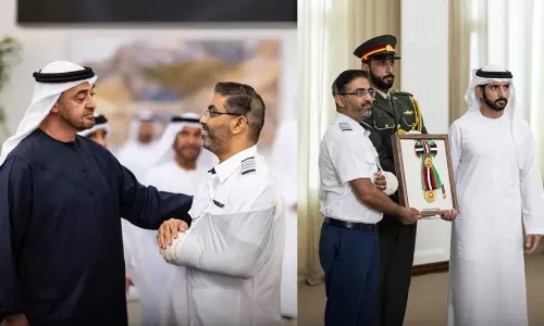ഫ്ലൈദുബൈയിലെ ധീര ഇടപെടൽ: സ്മിത് മച്ചാർ അടക്കം ജീവനക്കാർക്ക് യു.എ.ഇ പ്രസിഡന്റിന്റെ ആദരം