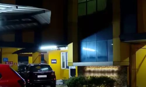 ജഡ്ജിയുടെ ഫ്ലാറ്റിലെ പരിശോധന നീണ്ടത് ഏഴ്​ മണിക്കൂർ; 17കാരൻ സ്ഥിരമായി ബൈക്ക് ഓടിക്കാറുണ്ടെന്ന്​ സുരക്ഷ ജീവനക്കാരന്‍റെ മൊഴി