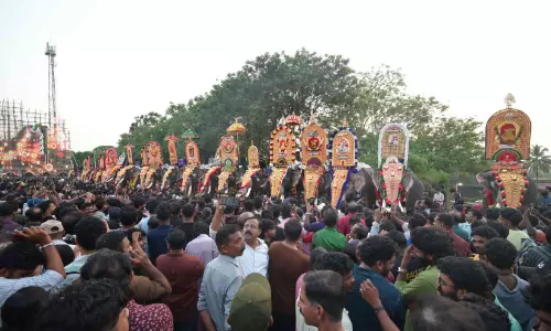 അഴകായി അടുപ്പൂട്ടി പെരുന്നാൾ