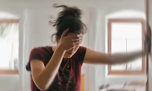 യുവാക്കളിൽ സ്ട്രോക്ക് വർധിക്കുന്നു: അവഗണിക്കരുത് ശരീരം നൽകുന്ന ഈ മുന്നറിയിപ്പുകൾ യുവാക്കളിൽ സ്ട്രോക്ക് വർധിക്കുന്നു: അവഗണിക്കരുത് ശരീരം നൽകുന്ന ഈ മുന്നറിയിപ്പുകൾ