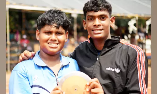 ഡിസ്കസ് ഫ്രണ്ട്സ്