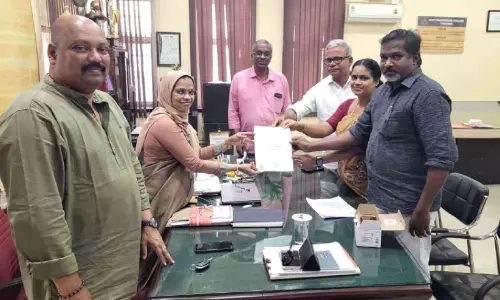 തുറക്കുളം മാർക്കറ്റ് പുനരുദ്ധരിക്കുന്നു തുറക്കുളം മാർക്കറ്റ് പുനരുദ്ധരിക്കുന്നു