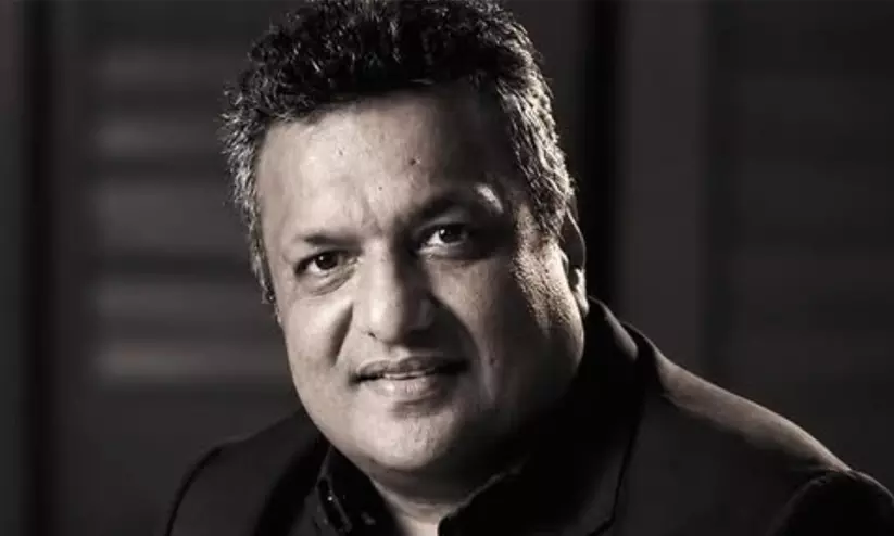 പ്രശസ്ത ബോളിവുഡ് സംവിധായകൻ സഞ്ജയ് ഗുപ്ത അന്തരിച്ചു പ്രശസ്ത ബോളിവുഡ് സംവിധായകൻ സഞ്ജയ് ഗുപ്ത അന്തരിച്ചു