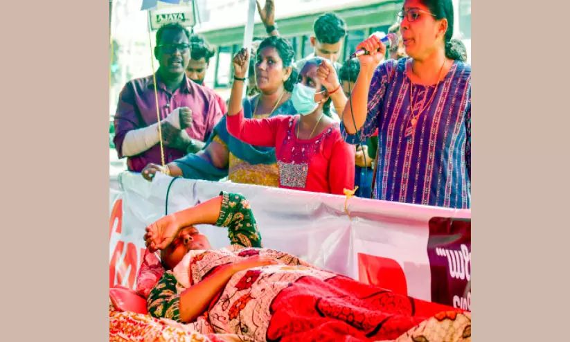 എൽ.പി.എസ്.ടി സമരം: നിരാഹാരം ആറാം ദിവസത്തിലേക്ക് എൽ.പി.എസ്.ടി സമരം: നിരാഹാരം ആറാം ദിവസത്തിലേക്ക്