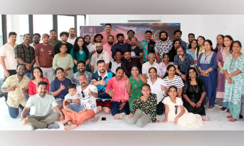 ആരവം നാടൻപാട്ടുകൂട്ടം കുടുംബ കൂട്ടായ്മയും ഓണാഘോഷവും