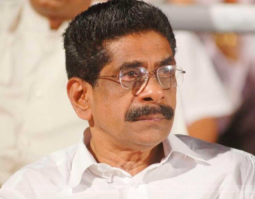 പ്രവാസികള്‍ക്ക് പി.പി.ഇ കിറ്റുകള്‍ സൗജന്യമായി നല്‍കണം -മുല്ലപ്പള്ളി