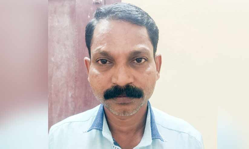 പിടികിട്ടാപ്പുള്ളി അറസ്റ്റിൽ പിടികിട്ടാപ്പുള്ളി അറസ്റ്റിൽ