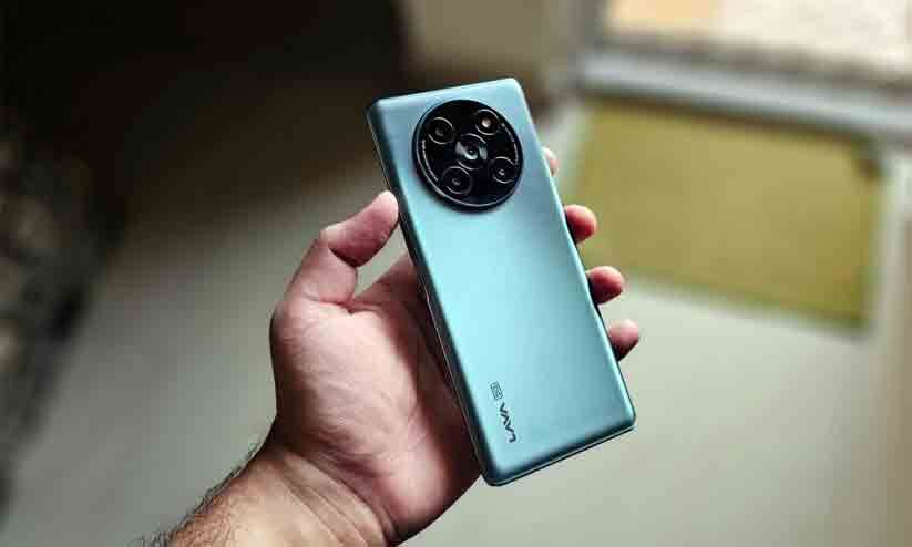 ലാവ അഗ്നി 3ക്ക് വമ്പൻ ഓഫർ; ആമസോണിൽ കിടിലൻ ലാഭം ലാവ അഗ്നി 3ക്ക് വമ്പൻ ഓഫർ; ആമസോണിൽ കിടിലൻ ലാഭം