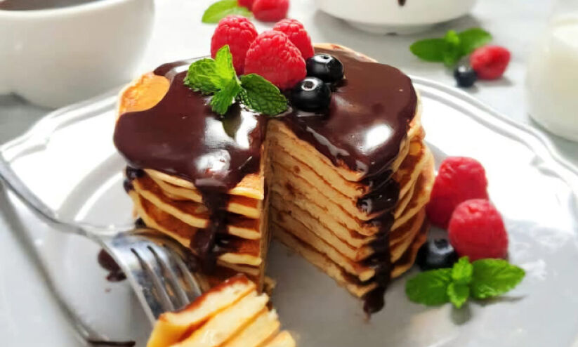 ബ​ട്ട​ർ​മി​ൽ​ക്ക് പാ​ൻ​കേ​ക്ക്