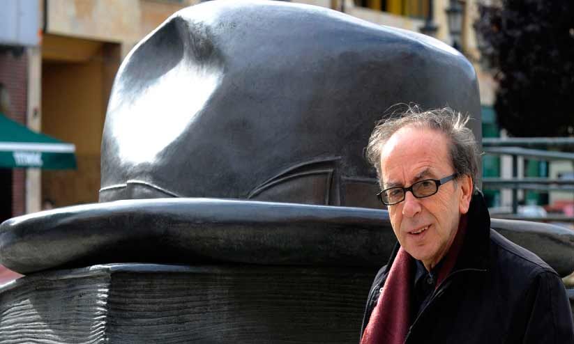 ചരിത്രസഞ്ചാരങ്ങളും രാഷ്ട്രീയ വിമർശനങ്ങളും ചരിത്രസഞ്ചാരങ്ങളും രാഷ്ട്രീയ വിമർശനങ്ങളും