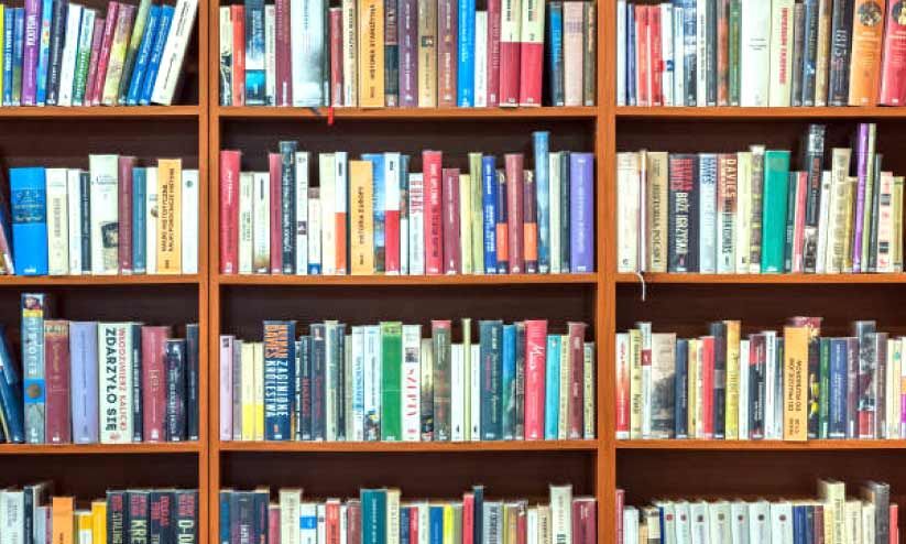 ന​മ്മ​ൾ പോ​രാ​ടി​യേ പ​റ്റൂ