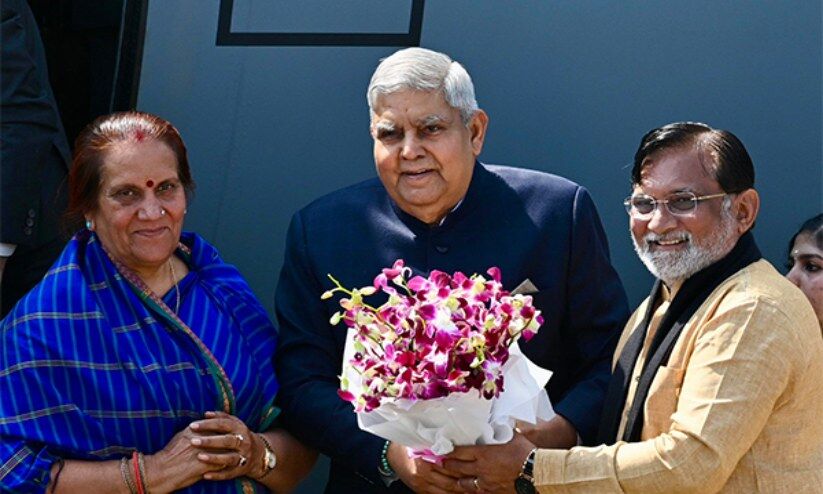 ‘ല​ക്ഷ​ദ്വീ​പ് ഇ​നി ഇ​ന്ത്യ​യു​ടെ മ​റ​ഞ്ഞി​രി​ക്കു​ന്ന പ​റു​ദീ​സ​യ​ല്ല’; ദ്വീപിലെത്തി ഉപരാഷ്ട്രപതി