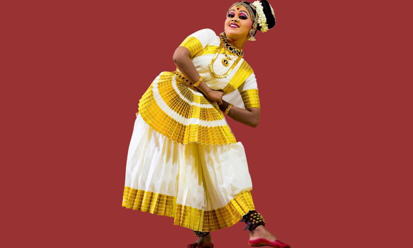 അ​ര​ങ്ങു​ണ​ർ​ന്നു, ക​ന​ത്ത മ​ഴ​യി​ലും ചാ​വ​ക്കാ​ട് മുന്നിൽ