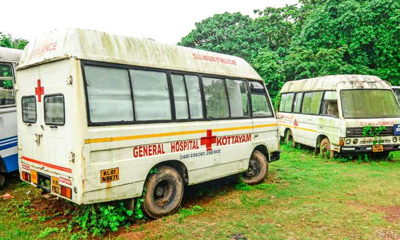 ഒറ്റ ആംബുലൻസിലാണ്​​ കോ​ട്ട​യം ജില്ല ജനറൽ ആശുപത്രിയുടെ ഓട്ടം ...