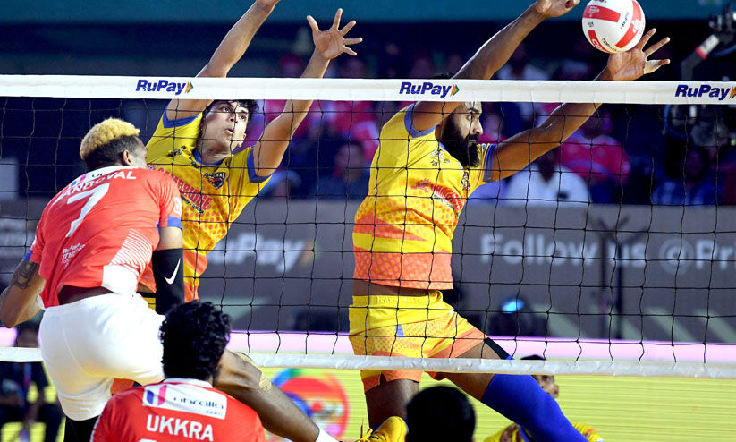 പ്രൈം വോളിയിൽ കാലിക്കറ്റ് ഹീറോസിന് ജയം, ചെന്നൈ ബ്ലിറ്റ്സ് പുറത്ത് പ്രൈം വോളിയിൽ കാലിക്കറ്റ് ഹീറോസിന് ജയം, ചെന്നൈ ബ്ലിറ്റ്സ് പുറത്ത്