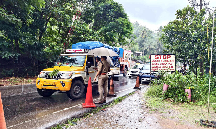 ആര്യങ്കാവിൽ എക്സൈസ് പരിശോധന കർശനമാക്കി ആര്യങ്കാവിൽ എക്സൈസ് പരിശോധന കർശനമാക്കി