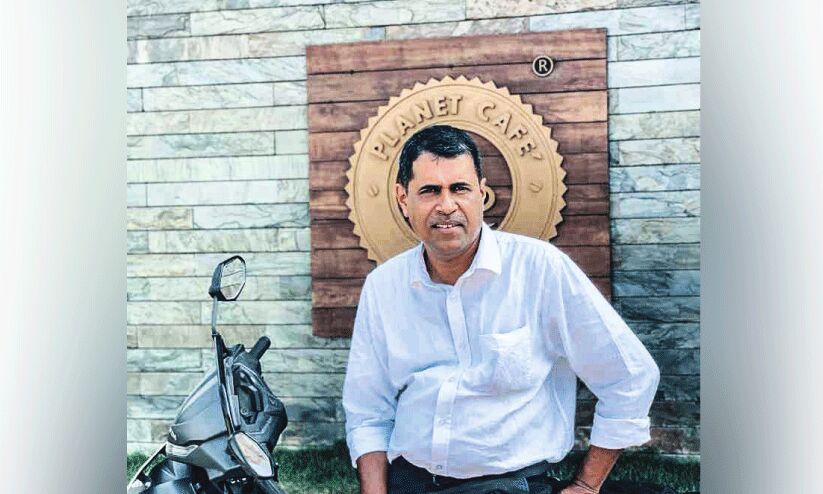 ഓർമകളിൽ പിടഞ്ഞ് കമറുദ്ദീൻ ഓർമകളിൽ പിടഞ്ഞ് കമറുദ്ദീൻ