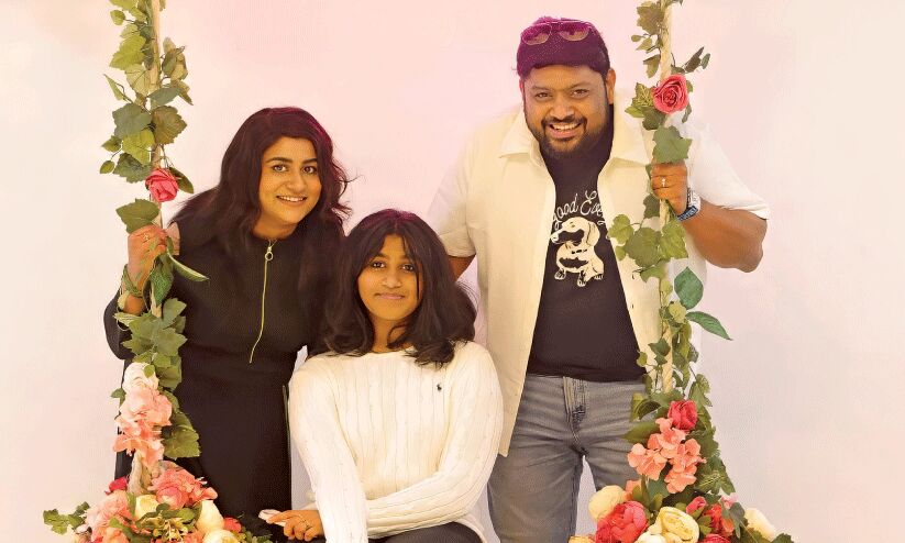 ചി​ങ്ങ​ത്തി​ലൊ​രു ‘മി​ഥു​നം’