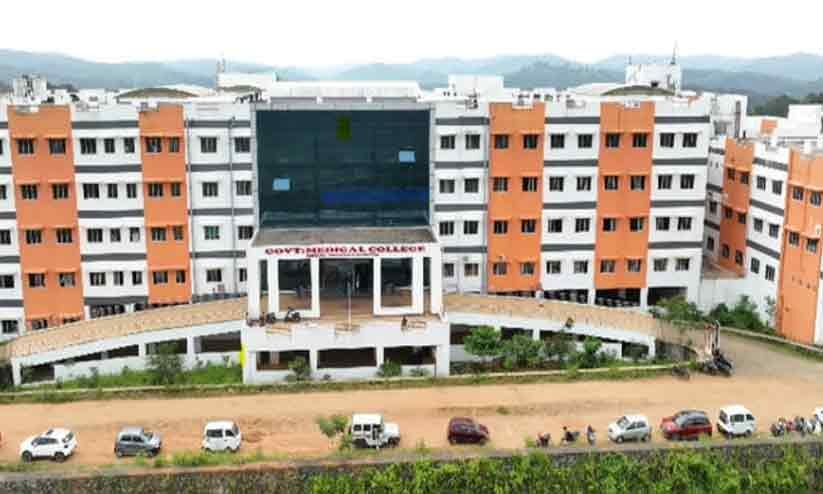 കോന്നി മെഡിക്കൽ കോളേജിൽ സി.ടി സ്കാൻ റിപ്പോർട്ട് കൈപ്പടയിൽ; രോഗികൾക്ക് ദുരിതം കോന്നി മെഡിക്കൽ കോളേജിൽ സി.ടി സ്കാൻ റിപ്പോർട്ട് കൈപ്പടയിൽ; രോഗികൾക്ക് ദുരിതം