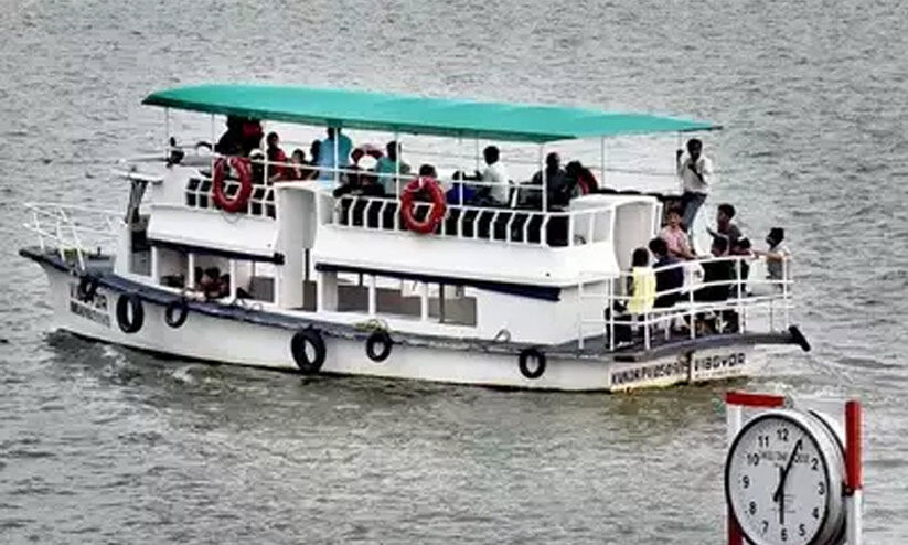 സംസ്ഥാനത്ത് ഉൾനാടൻ ജലയാനങ്ങൾ 3600ലേറെ; പരിശോധിക്കാൻ മൂന്ന് ഉദ്യോഗസ്ഥർ മാത്രം സംസ്ഥാനത്ത് ഉൾനാടൻ ജലയാനങ്ങൾ 3600ലേറെ; പരിശോധിക്കാൻ മൂന്ന് ഉദ്യോഗസ്ഥർ മാത്രം