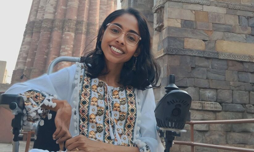 സെറിബ്രൽ പാൾസി ബാധിതയായ എ.കെ. ശാരിക സിവിൽ സർവിസിൽ 922ാം റാങ്ക് നേടിയത് ആഗ്രഹങ്ങൾക്ക് പരിധി നിശ്ചയിക്കാതെ സെറിബ്രൽ പാൾസി ബാധിതയായ എ.കെ. ശാരിക സിവിൽ സർവിസിൽ 922ാം റാങ്ക് നേടിയത് ആഗ്രഹങ്ങൾക്ക് പരിധി നിശ്ചയിക്കാതെ