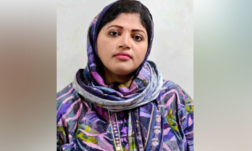 ജ്വല്ലറിയിൽനിന്ന് സ്വർണമാല കവർന്ന യുവതി പിടിയിൽ ജ്വല്ലറിയിൽനിന്ന് സ്വർണമാല കവർന്ന യുവതി പിടിയിൽ