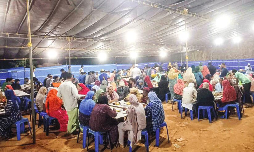 സി.​എ​ച്ച് സെ​ന്റ​റി​ന്റെ കാ​രു​ണ്യം 18ാം വ​ർ​ഷ​ത്തി​ലേ​ക്ക്