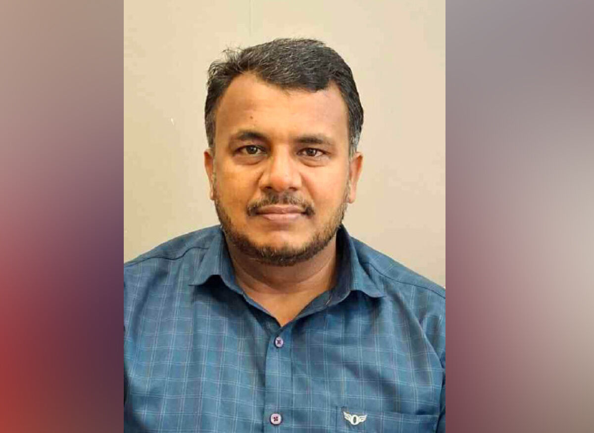 അറബി സാഹിത്യത്തിൽ മികവ് തെളിയിച്ച് നാസർ മാസ്റ്റർ അറബി സാഹിത്യത്തിൽ മികവ് തെളിയിച്ച് നാസർ മാസ്റ്റർ