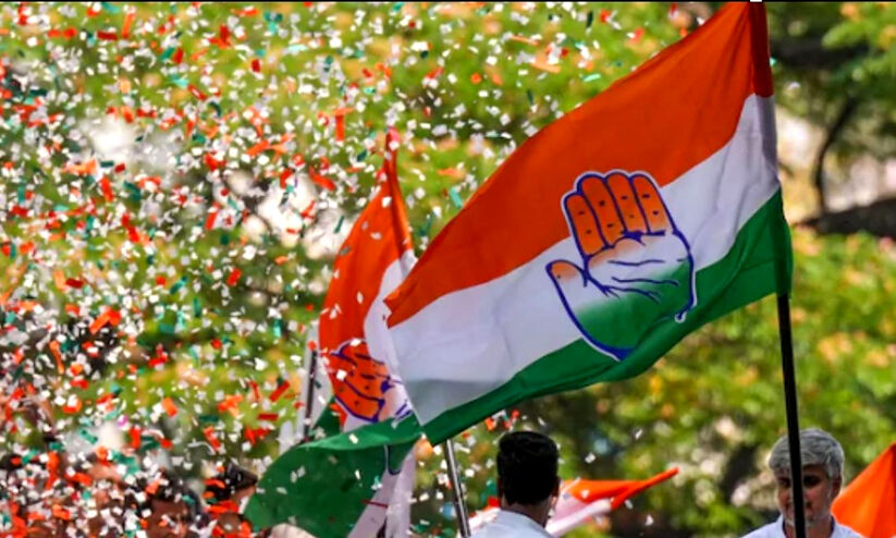 എ​ൻ.​എം. വി​ജ​യ​ന്റെ ആ​ത്മ​ഹ​ത്യ; കോ​ൺ​ഗ്ര​സ് പ്ര​തി​രോ​ധ​ത്തി​ൽ