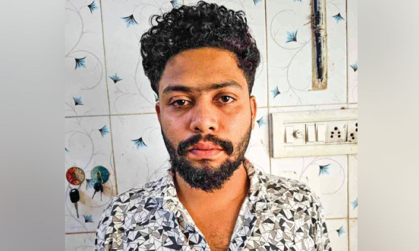 ജോലി വാഗ്ദാനം ചെയ്ത് മനുഷ്യക്കടത്ത്: ചിറ്റൂർ സ്വദേശി പിടിയിൽ ജോലി വാഗ്ദാനം ചെയ്ത് മനുഷ്യക്കടത്ത്: ചിറ്റൂർ സ്വദേശി പിടിയിൽ