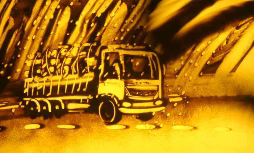 അര്‍ജുന്‍റെ ഓർമകളുമായി ഉദയന്‍റെ മണൽചിത്രം